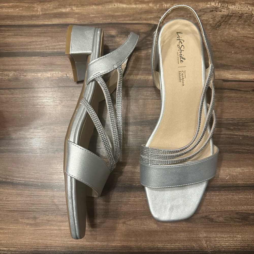Life Stride Women's Metallic Sandals